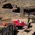 Castillo Lanzarote Villa Sophie - Luxury Villa -Sleep In A Volcanic Cave With Heated Pool