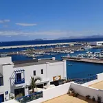 Playa Blanca Center Ocean View Apartment