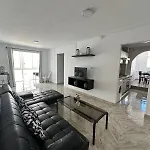 Vivienda En Arrecife De 4 Habitaciones