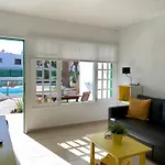 Apartamentos LlAMAR