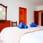 Guimes Pool House