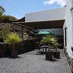 Grosses Ferienhaus In Guatiza Mit Gemeinsamem Pool