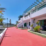 Apartment La Vela Azul -Pool & Tennis - Free Ac &Good Wifi- Smart Tv