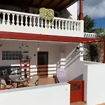 Casona El Faro De Macher