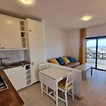 Apartamento Arriba, Casa-La-Costa