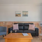 Casa Del Mar Ilic Apartment With Communal Pool And Sea Views