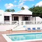 Villas With Private Pools - Just 7 Min Walk From Beach, Bars & Dining
