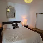 Alunita & Pirita, Habitacion Con Jardin, Terraza Y Wifi En Zona Tranquila Y Centrica