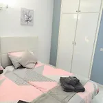 Bright & Spacious With Aircon