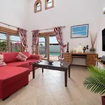 Villa Ruby