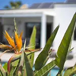 Extraordinary Playa Blanca Villa 3 Bedrooms Villa Naraku Spacious Sun Terrace Outdoor Pool, Hot Tub And Bbq Playa Blanca