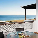R2 Bahia Kontiki Beach Apartments