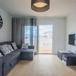 Flower Beach Suite 8