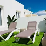 The Little White House, Suite Flower Beach 9