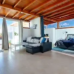 Las Arecas Mansion