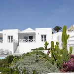 Flower Beach Deluxe