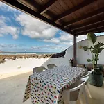 Villa Taguluche Famara