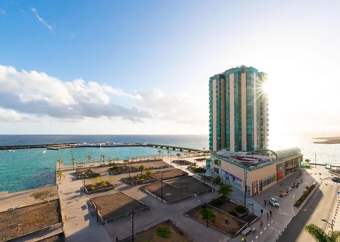 Fee4Me: First Line Luxury Apartment
