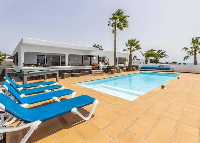 Villa Bianca - sol, lava y mar