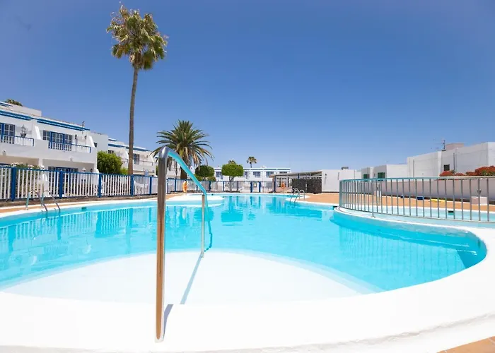 Atalaya Ground Floor Poolside Apartment