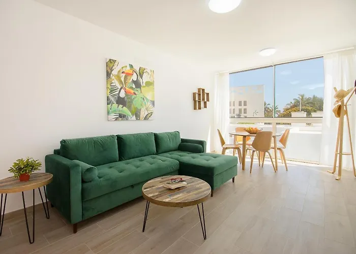 Orange Volcano Apartment, Free Access To The Fariones Sports Center
