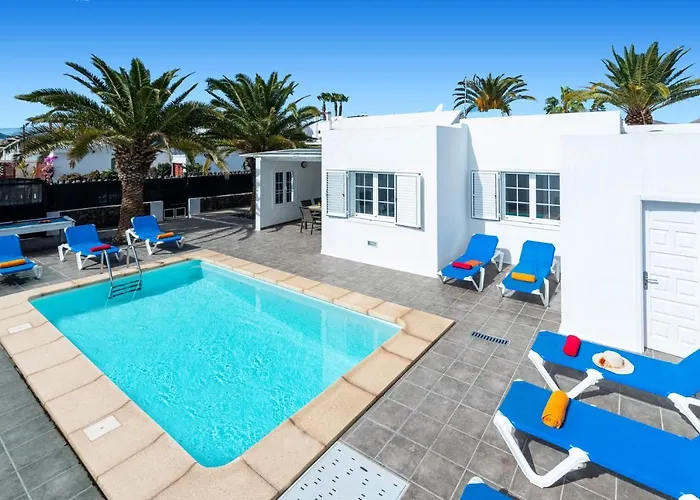 Villa Palmera by Villa Plus
