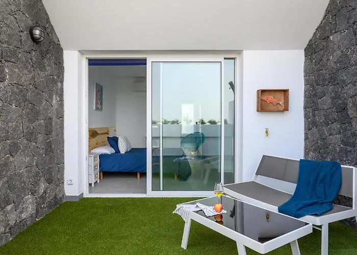 La Marinera House-Near The Beach, Fast Wifi, Air-Con On Main Bedroom And Sat Tv