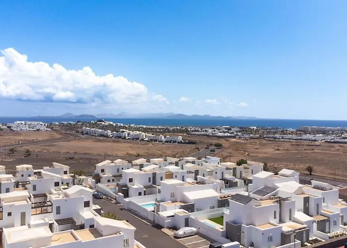 Casa Lolalo - Modern Villa With Pool, 15Min Walk To Marina Rubicon