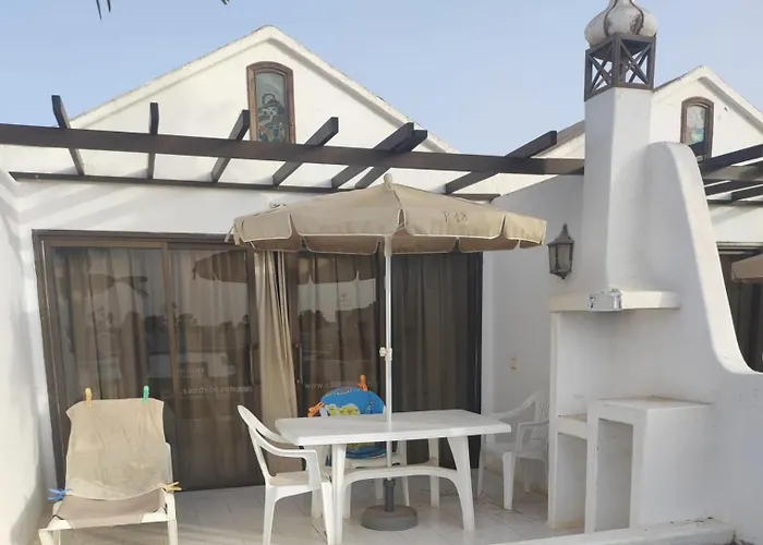 Superior Poolside Seaviews Villa In Costa Teguise Luxury Resort