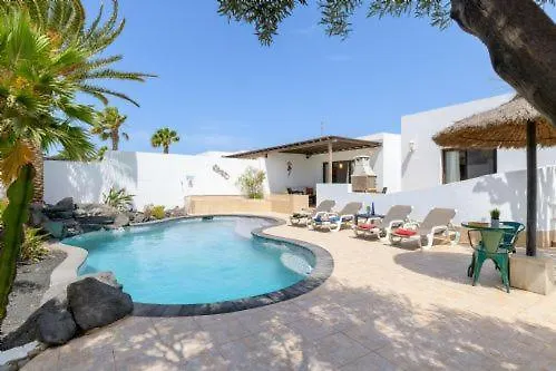 Villa Primera