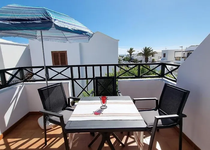 Appartement In Playa Honda Mit Sonniger Terrasse Und Meerblick