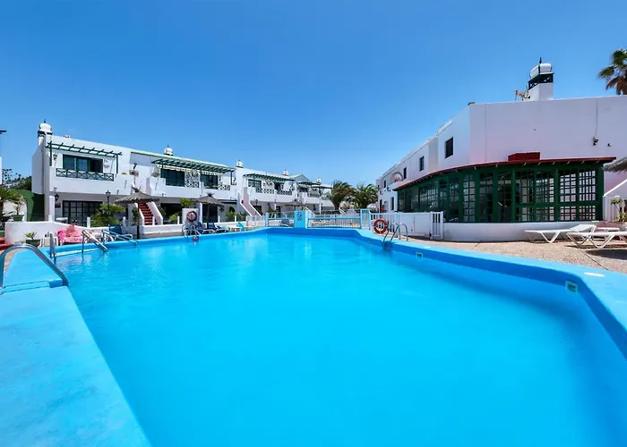 Apartment La Vela Azul -Pool & Tennis - Free Ac &Good Wifi- Smart Tv