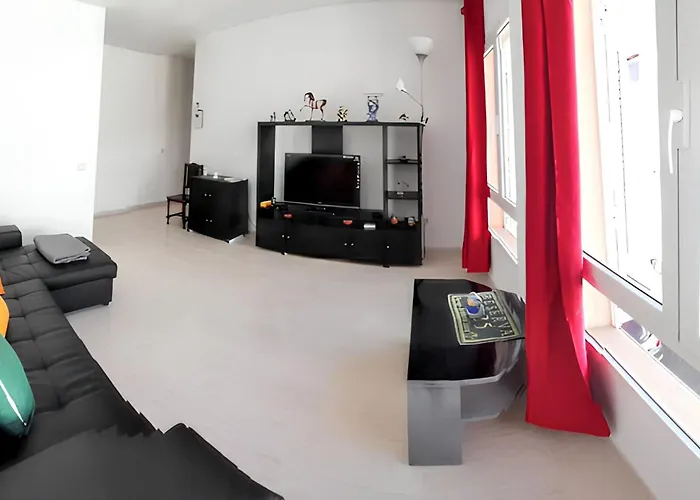 Charming Apartment In Arrecife City Centre 90 M² Parking