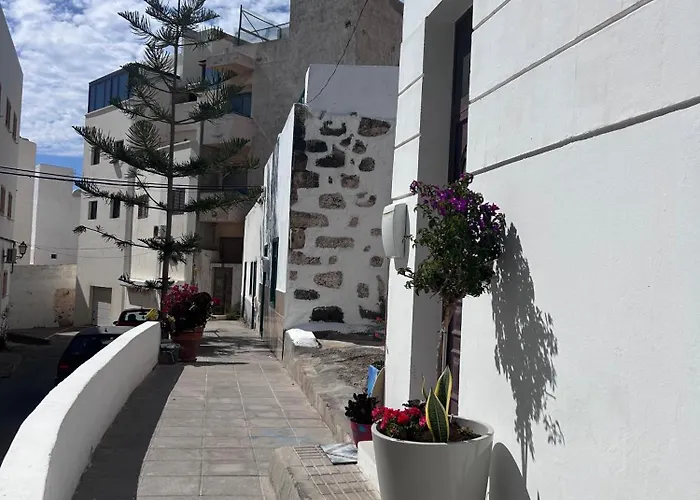 La Buganvilla House