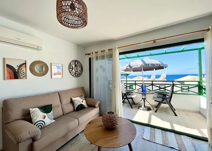 1 Bedroom Apartment With Fantastic Sea Views