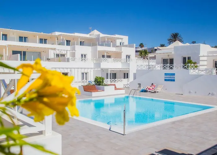 Flower Beach Suite 8