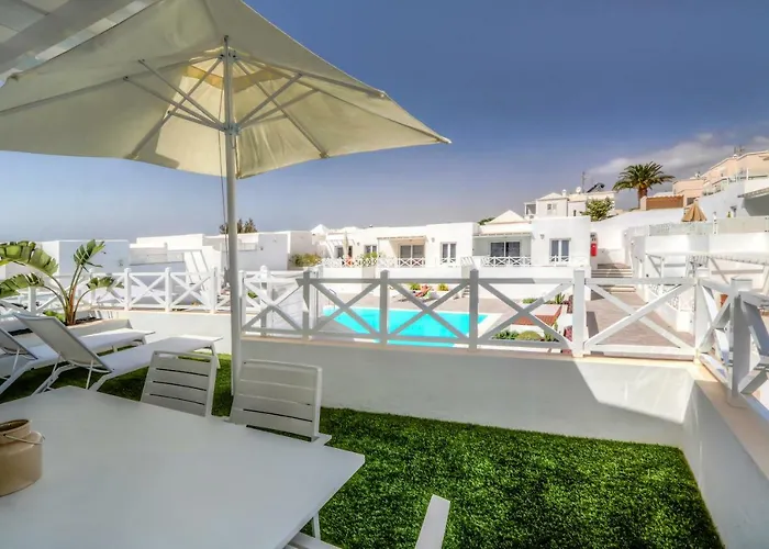 Flower Beach Suite 1
