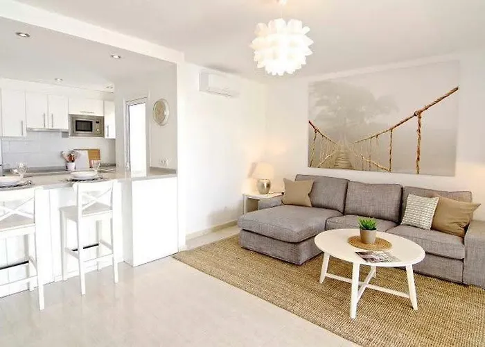 Luxury Apartment Suite, Los Charcos 111