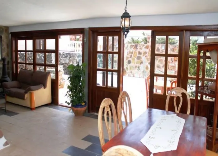 Villa In Lanzarote - 104378 By Mo Rentals