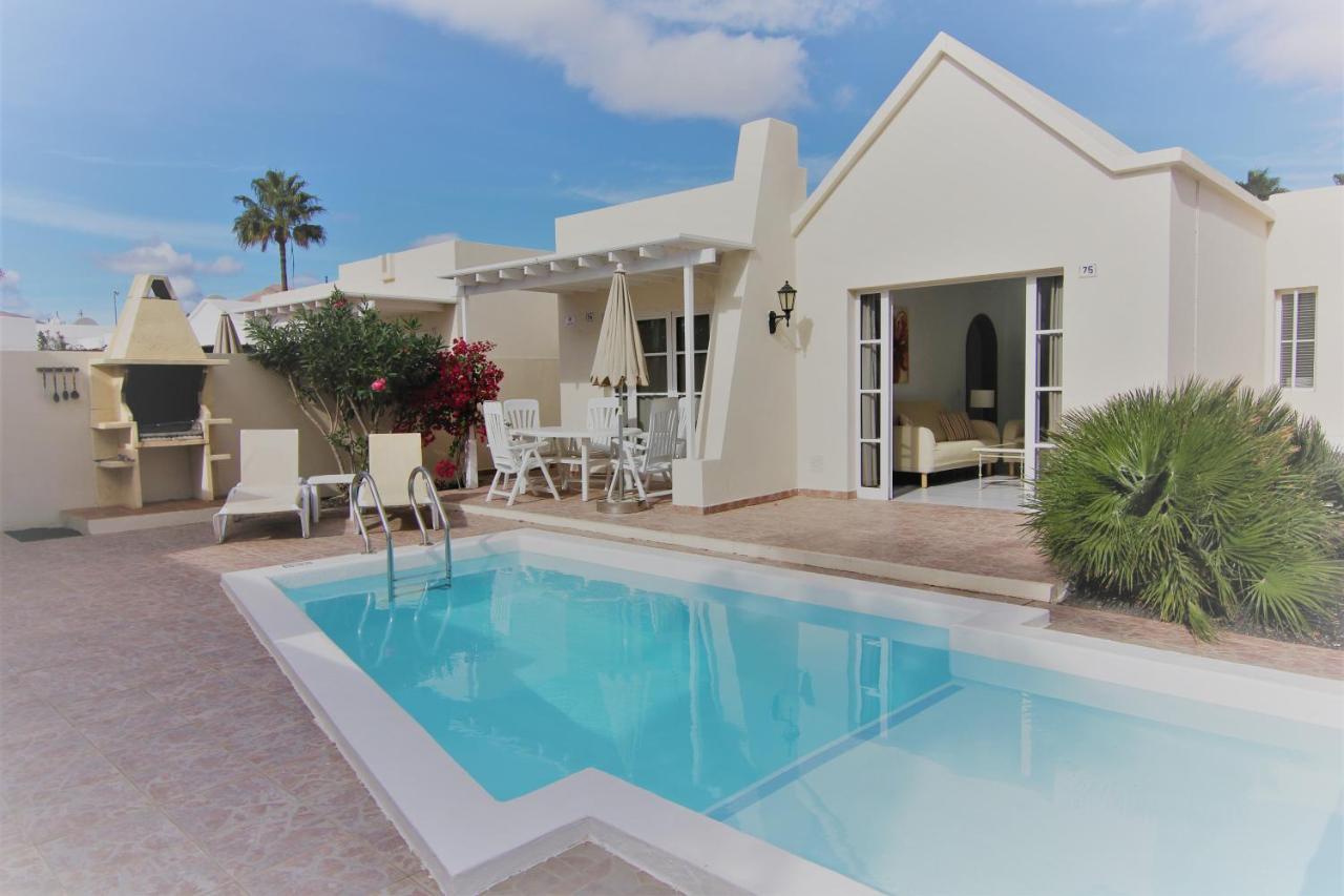 Estrella Villa *