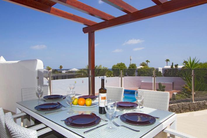 Mirador Mojones Mojones Puerto Del Carmen Lanzarote * Tías