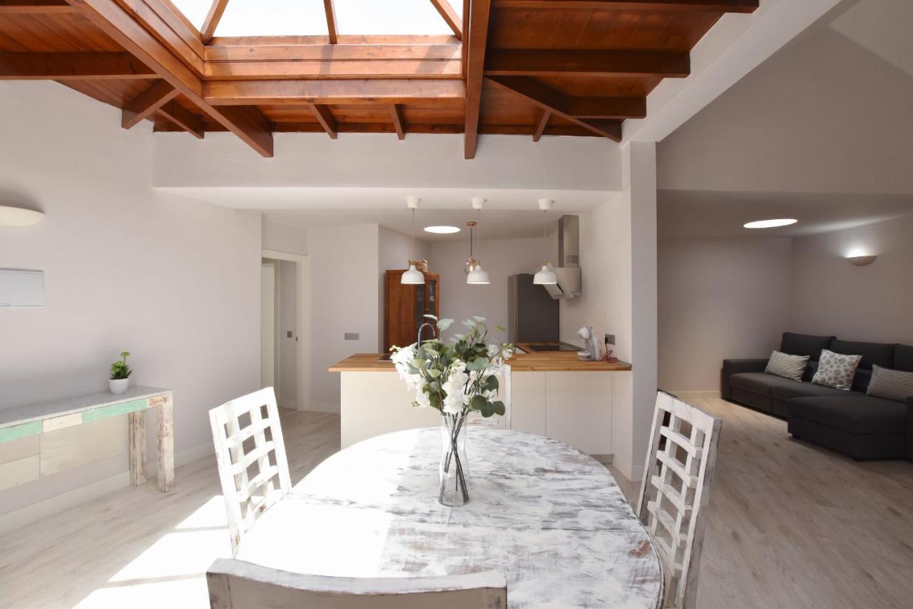 Sunny Bungalow In Front Of The Sea 3 Bedrooms Costa Teguise