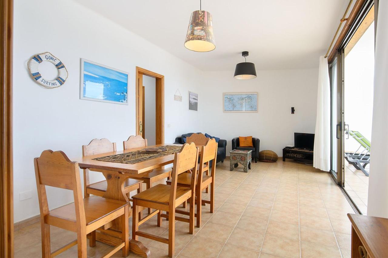 House * Famara