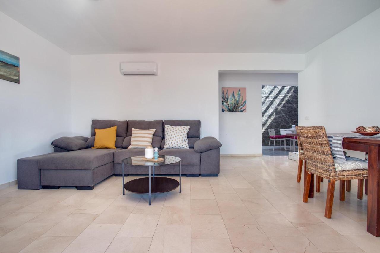 Alegranza Villa *