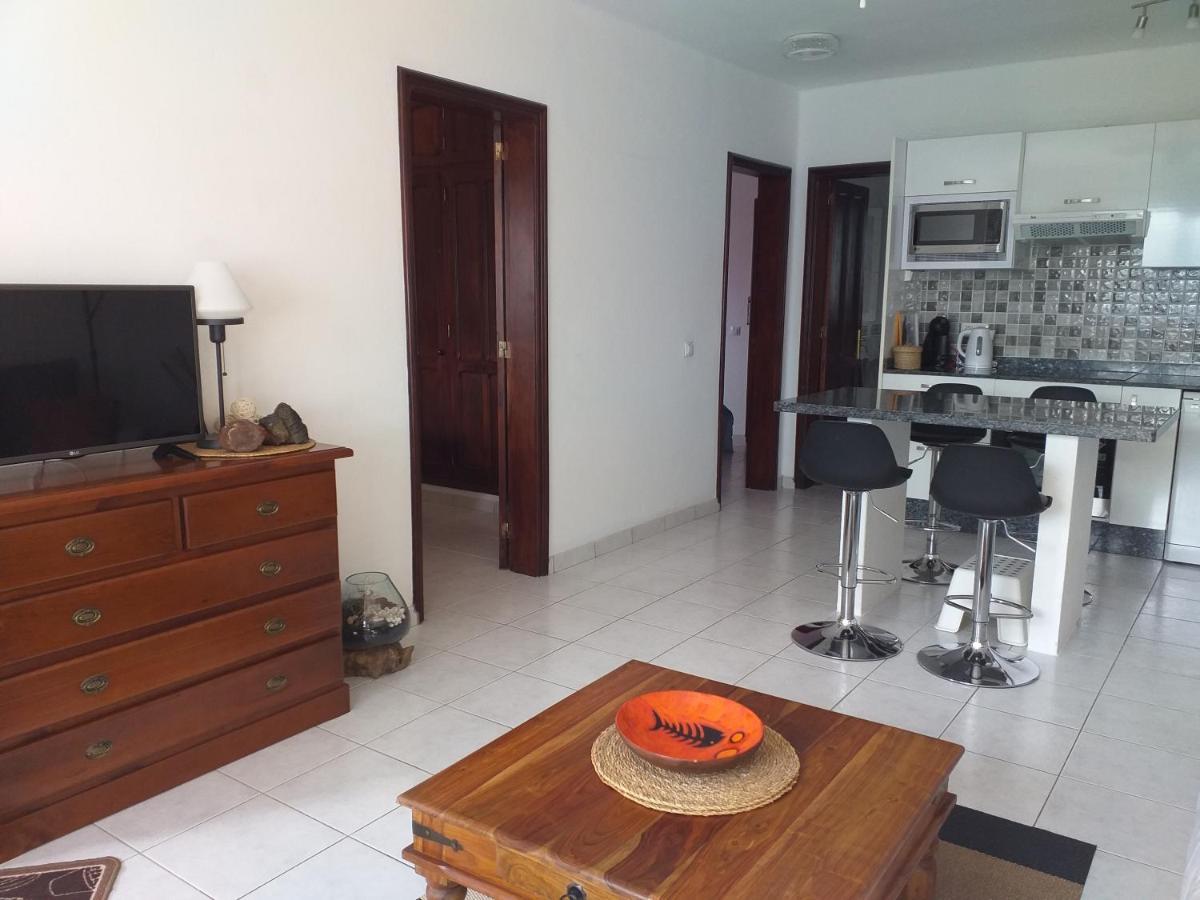 Playa Bastian - Piscina Climatizada - Wifi - Playa 1 Min. Apartment