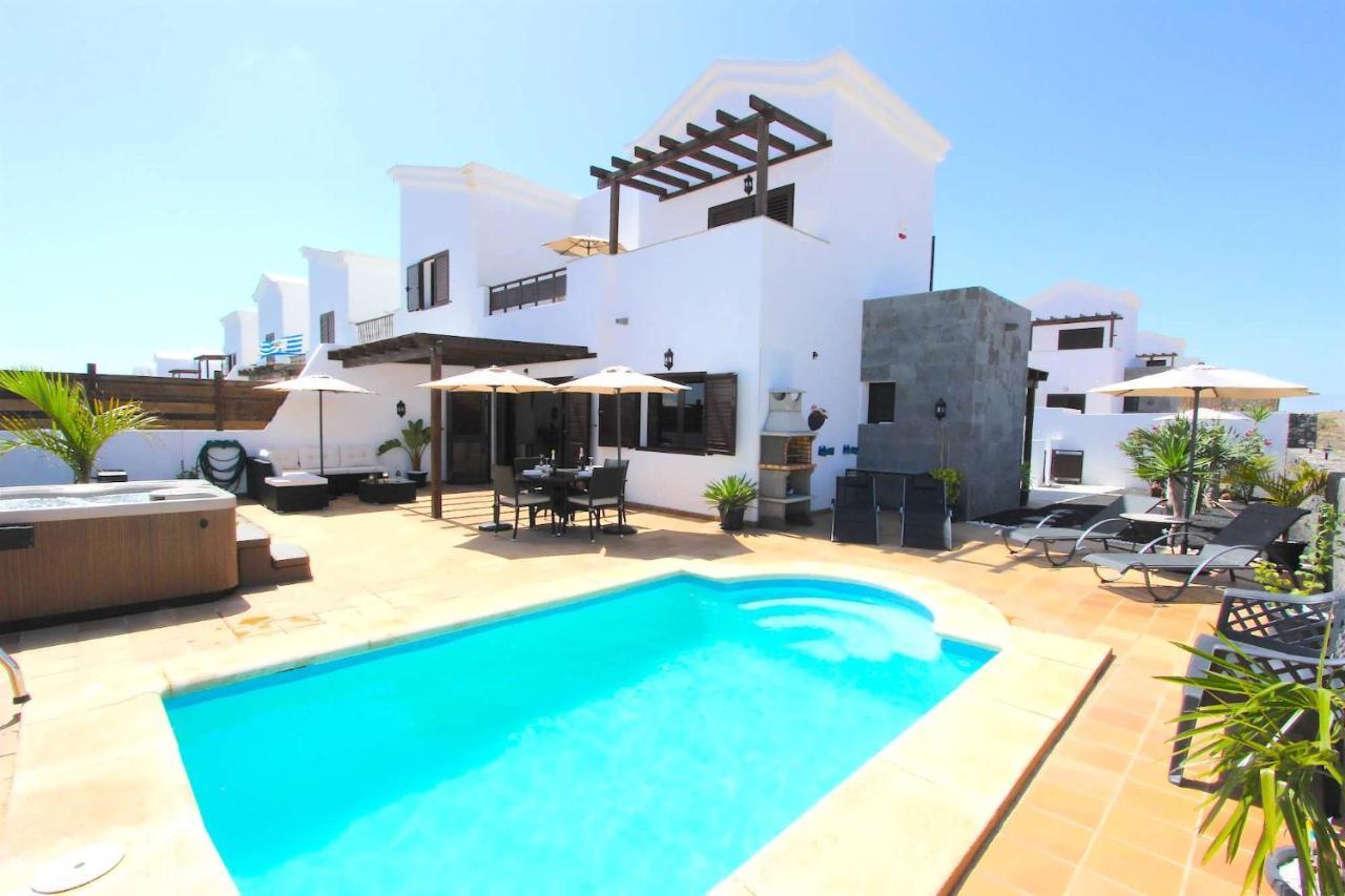 Emma Playa Blanca * Playa Blanca (Lanzarote)