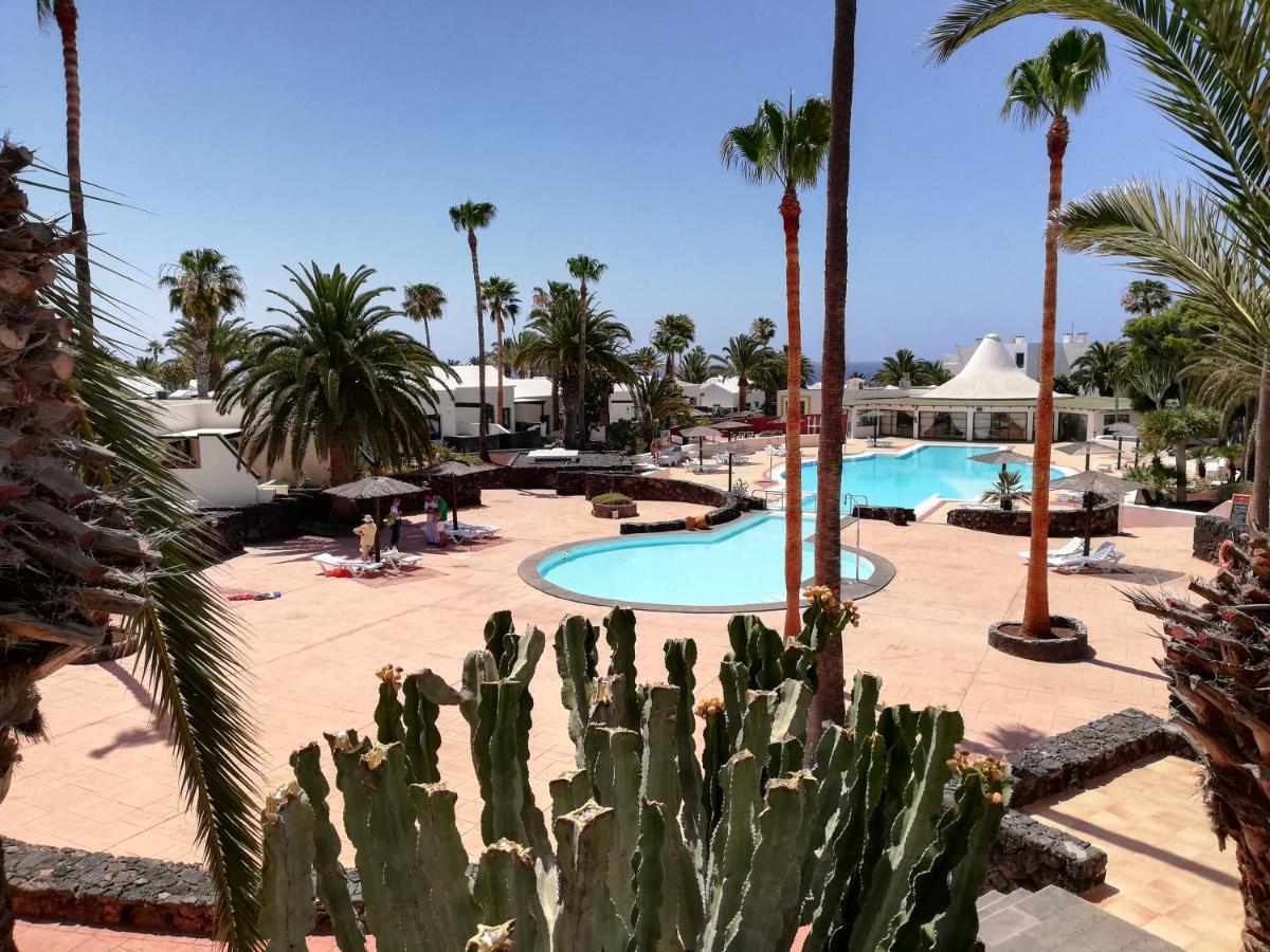 Dino 10 Playa Roca Apartment *
