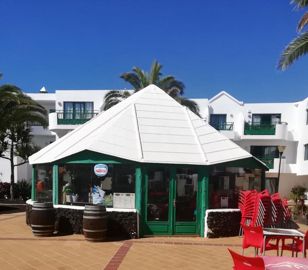 Marina Beach-apartamentos Tahiche Apartment