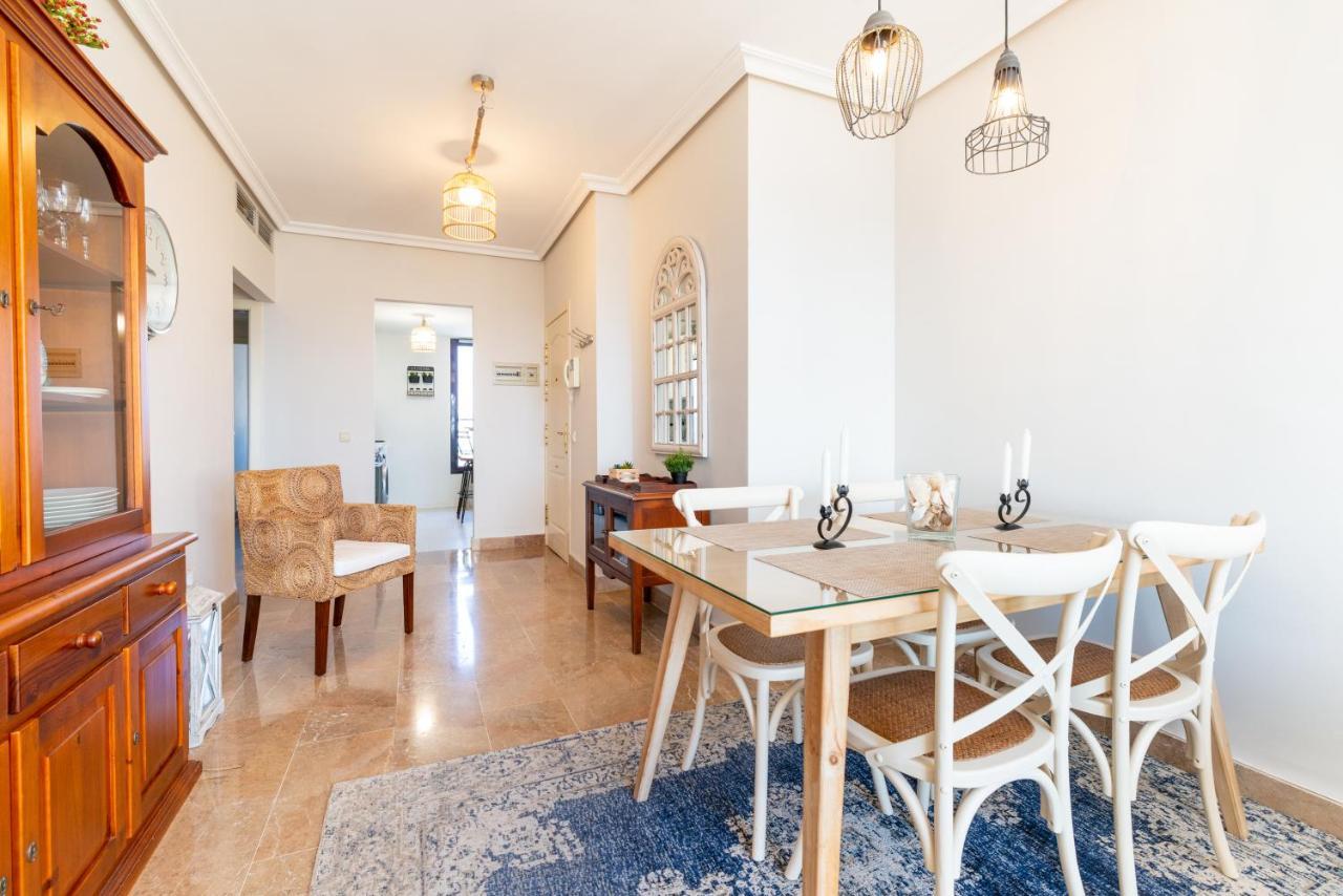 Fee4me: First Line Luxury Arrecife (Lanzarote)