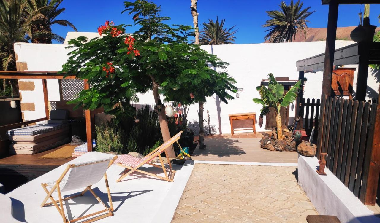 Lucía Lanzarote - El Mirador * Mácher
